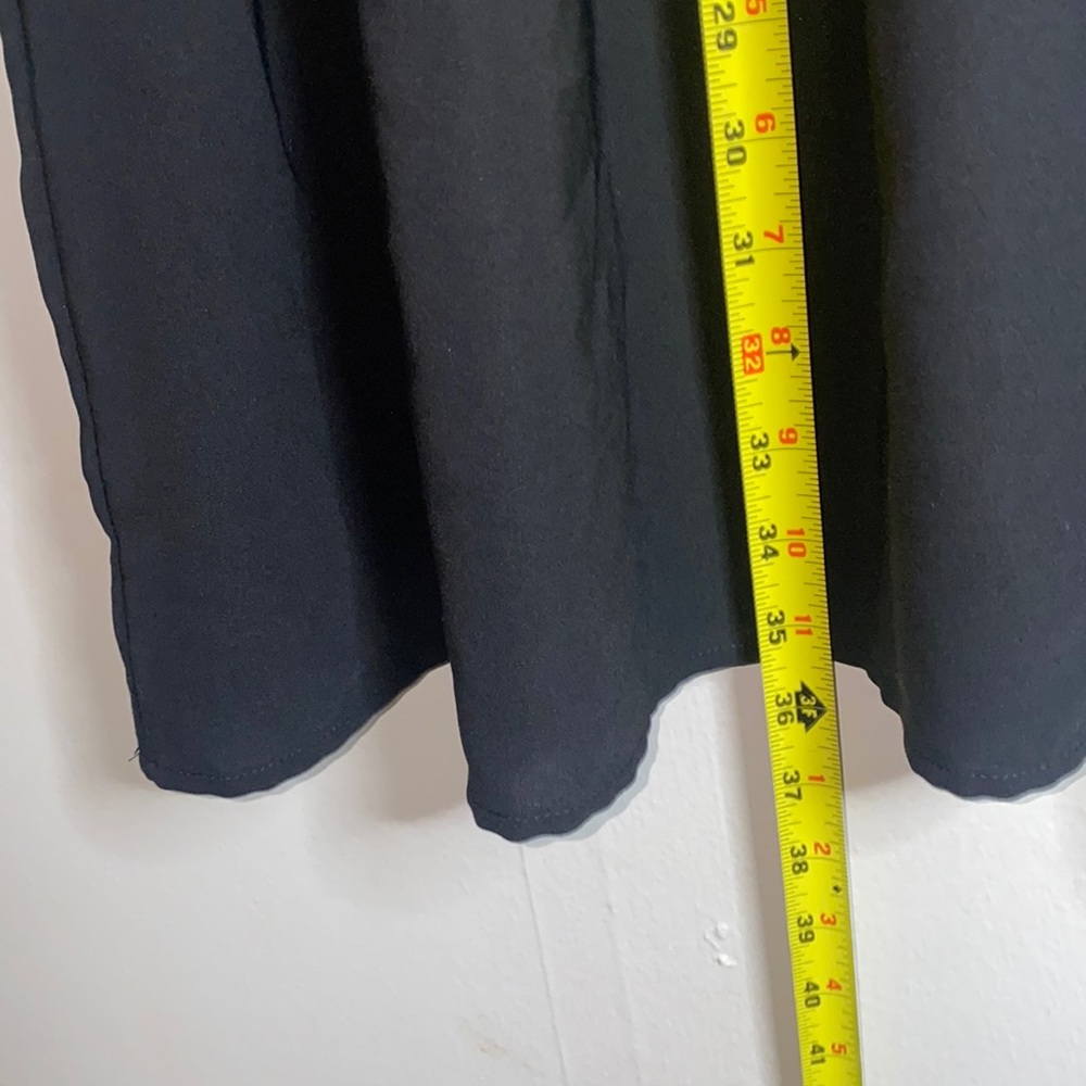 🎈 Adorable black flowy dress! - Picture 4 of 6